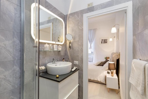 Loft by the Ghetto image 8